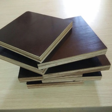 Ván ép phủ phim 4